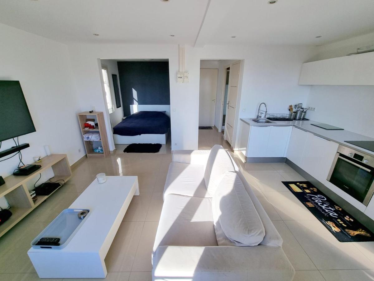 2 Pieces D'Exception Vue Mer Appartement Vence Buitenkant foto